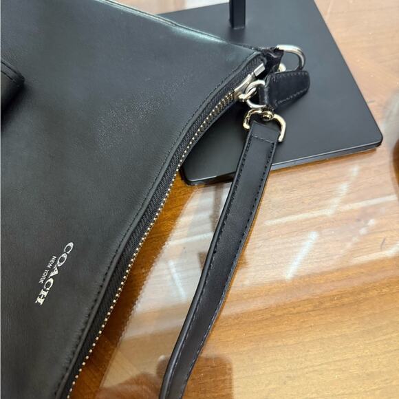 Coach Black Shoulder Bag - Picture 13 of 13